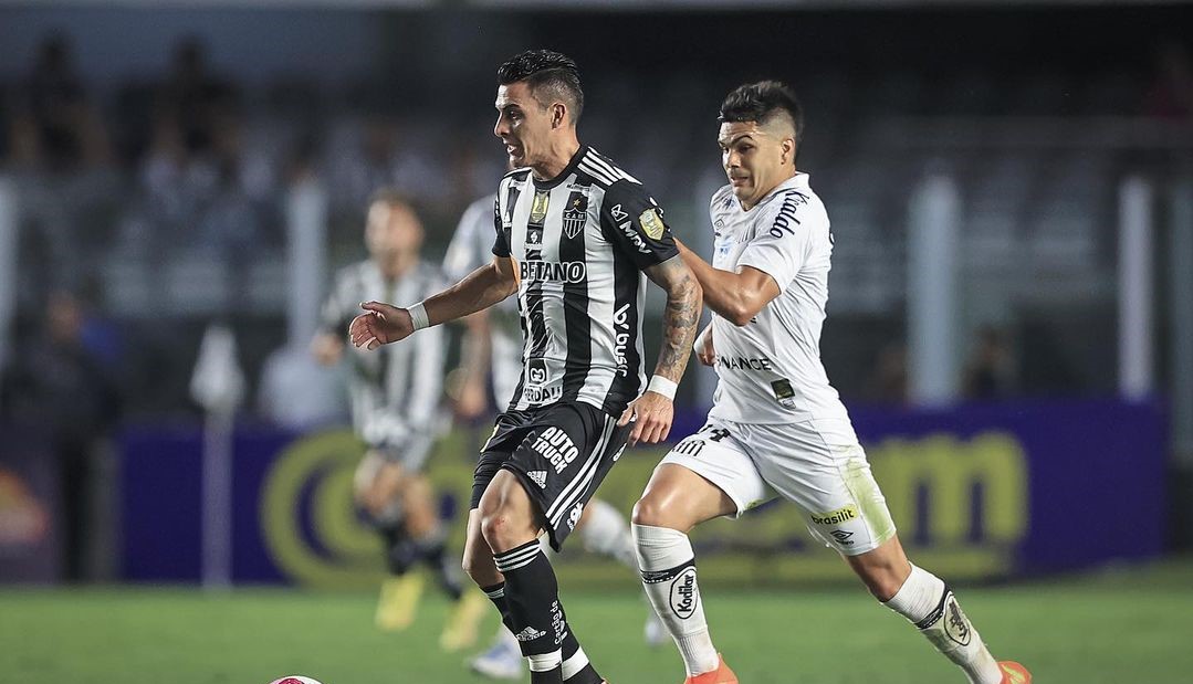 Director ejecutivo de Atlético Mineiro: Nadie de Colo Colo ha hablado con nosotros por Pavón
