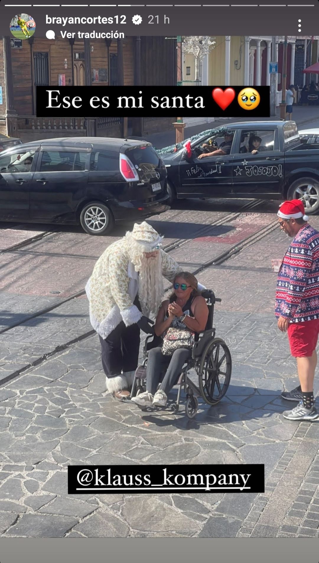 Junto al Viejito Pascuero: Brayan Cortés recorrió Iquique para repartir regalos de navidad