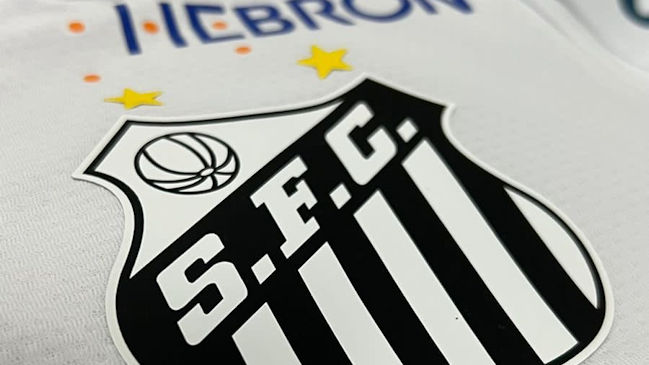 Santos bordará una corona en su uniforme en homenaje a Pelé
