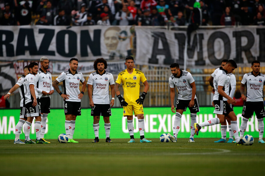 ¿Colo Colo jugará amistosos con Racing de Oscar Opazo?