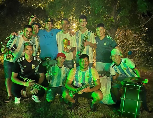 Angel Di María se emocionó hasta las lágrimas con el himno argentino en medio de festejos navideños