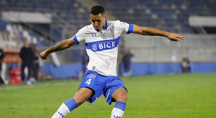 ¿Qué jugadores buscan su salida de Universidad Católica?