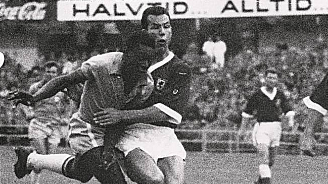 El primer gol de Pelé en un Mundial llegó en Suecia 1958