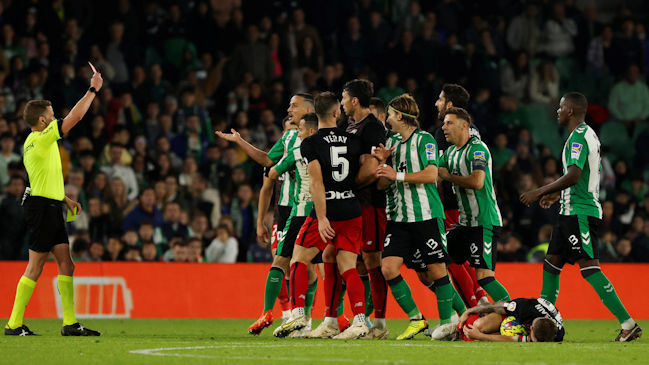 Betis de Pellegrini y Bravo volvió a la liga española con rudo empate ante Athletic de Bilbao