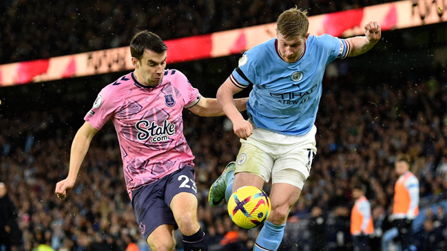 Manchester City dejó ir su ventaja y se conformó con una igualdad frente a Everton FC