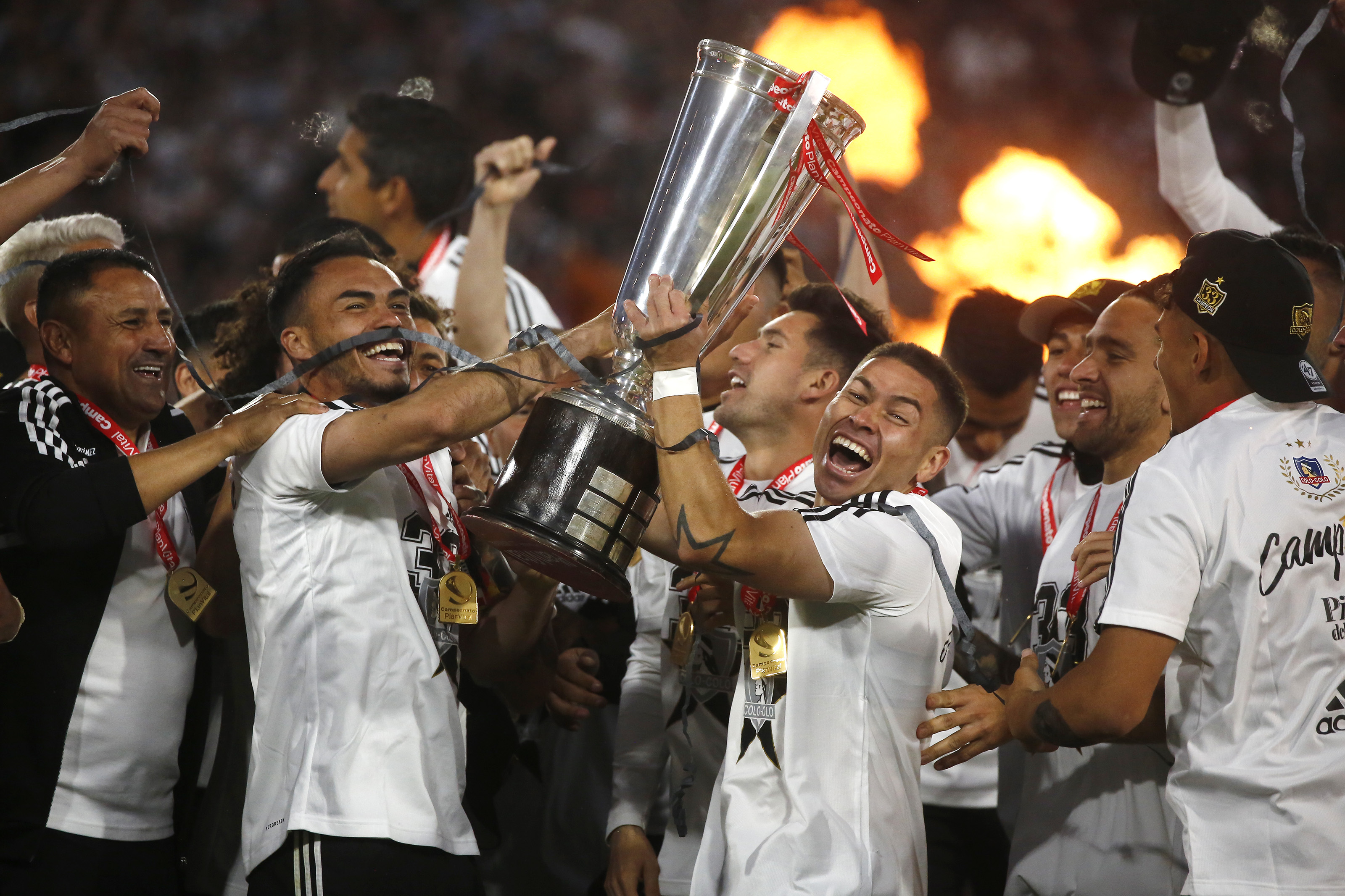 Resumen del fútbol chileno en 2022: Colo Colo reinó, la UC perdió su trono y la U volvió a sufrir