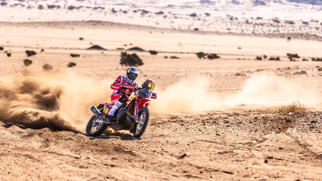 Sam Sunderland, vigente campeón, abandonó el Dakar por un accidente