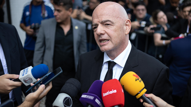 Gianni Infantino: “Pediremos a cada país del mundo que nombre un estadio de fútbol como Pelé”
