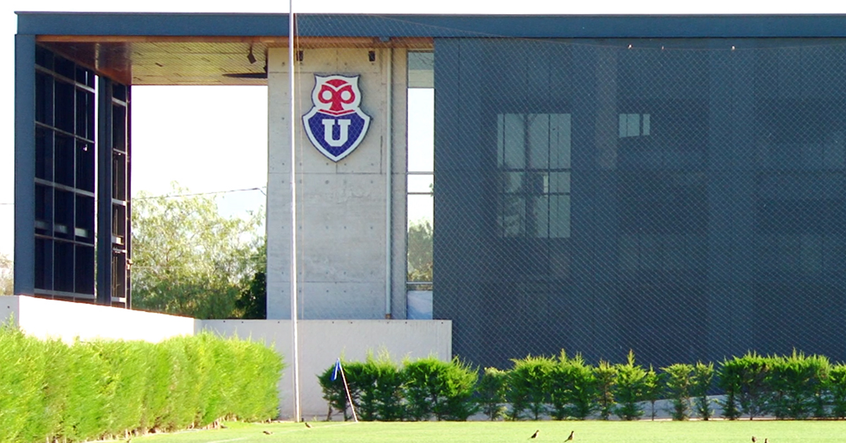 Académico de la Universidad de Valparaíso: Azul Azul sólo cambió una deuda por otra