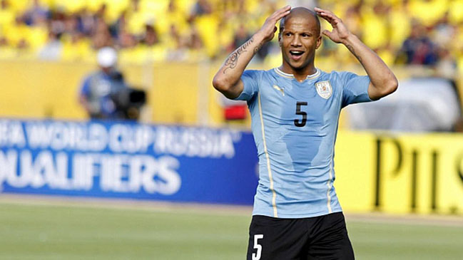 Carlos Sánchez se convirtió en nuevo refuerzo de Peñarol de Uruguay