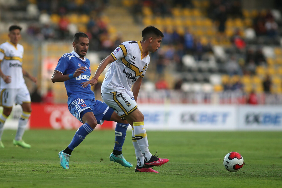 Coquimbo pegó el primer golpe a la U con gol de Sebastián Galani