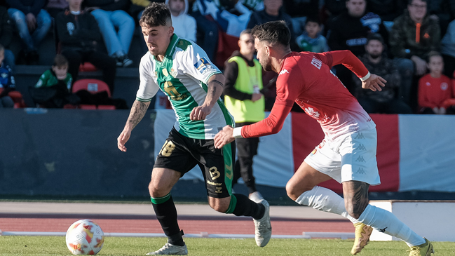 Real Betis evitó un desastre en Copa del Rey tras remontar por goleada a club de Cuarta División