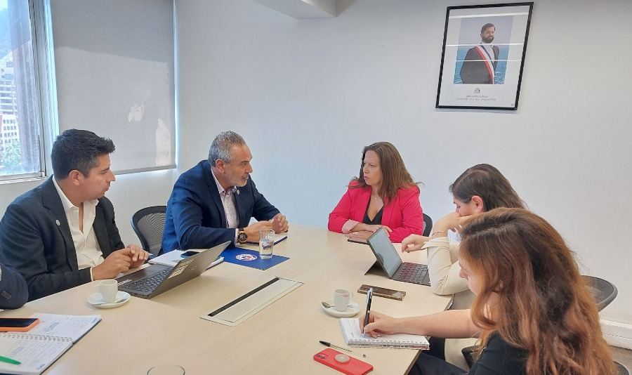 Ministra Benado y Milad abordaron protocolos de seguridad para el fútbol chileno en 2023