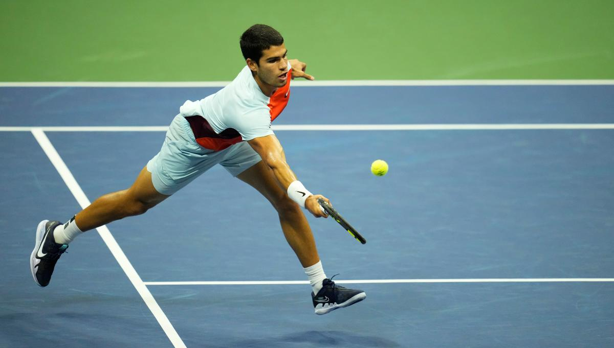 Carlos Alcaraz se bajó del Abierto de Australia por lesión