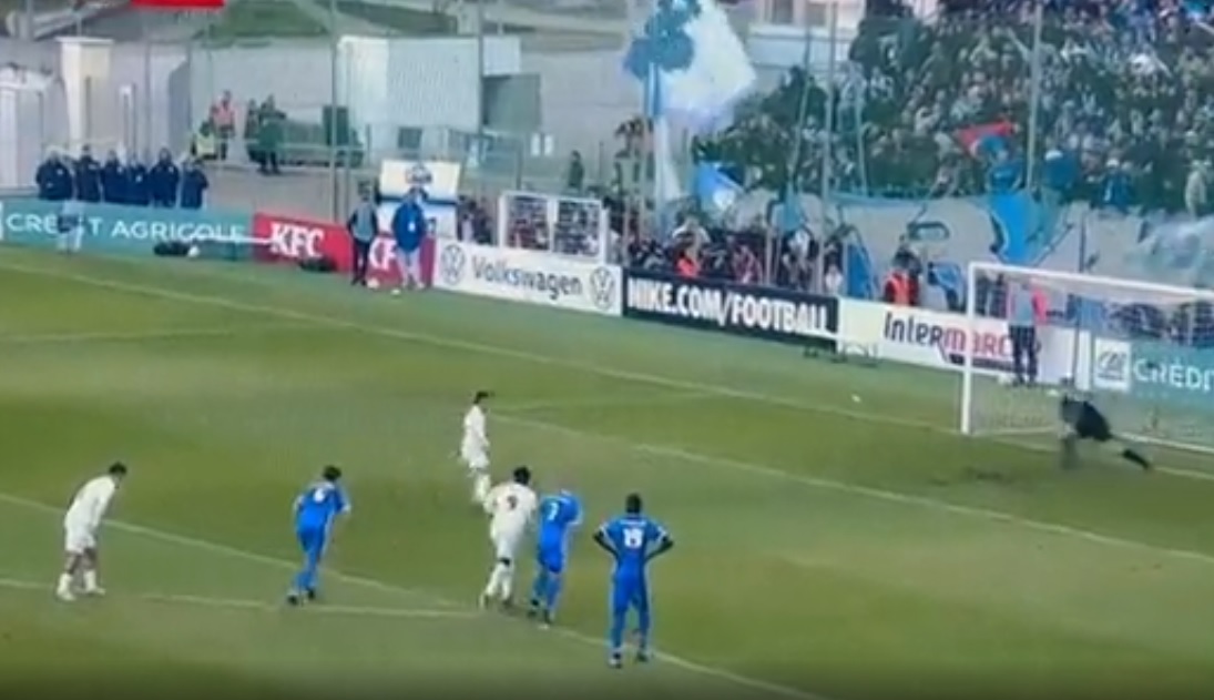 ¡A lo Panenka! Alexis Sánchez marcó de penal para Olympique de Marsella ante Hyeres