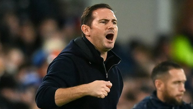 La FA investigará cánticos homofóbicos contra Frank Lampard en Old Trafford