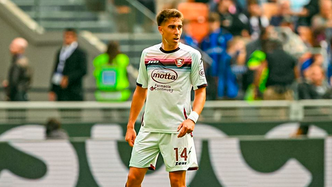 Diego Valencia jugó en empate de Salernitana ante Torino por la Serie A