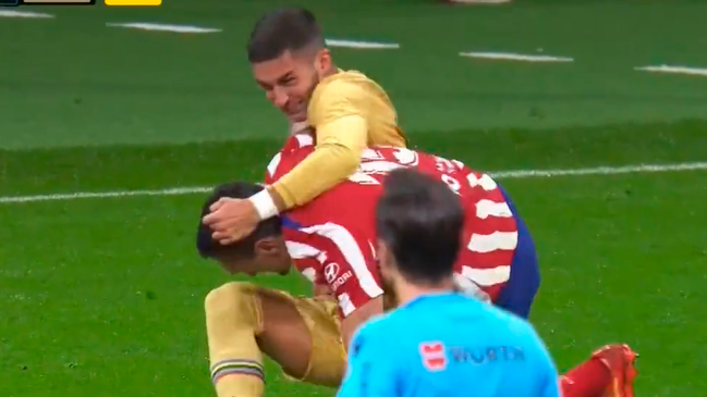 Ferran Torres y Savic protagonizaron dura gresca en duelo de Atlético de Madrid con FC Barcelona