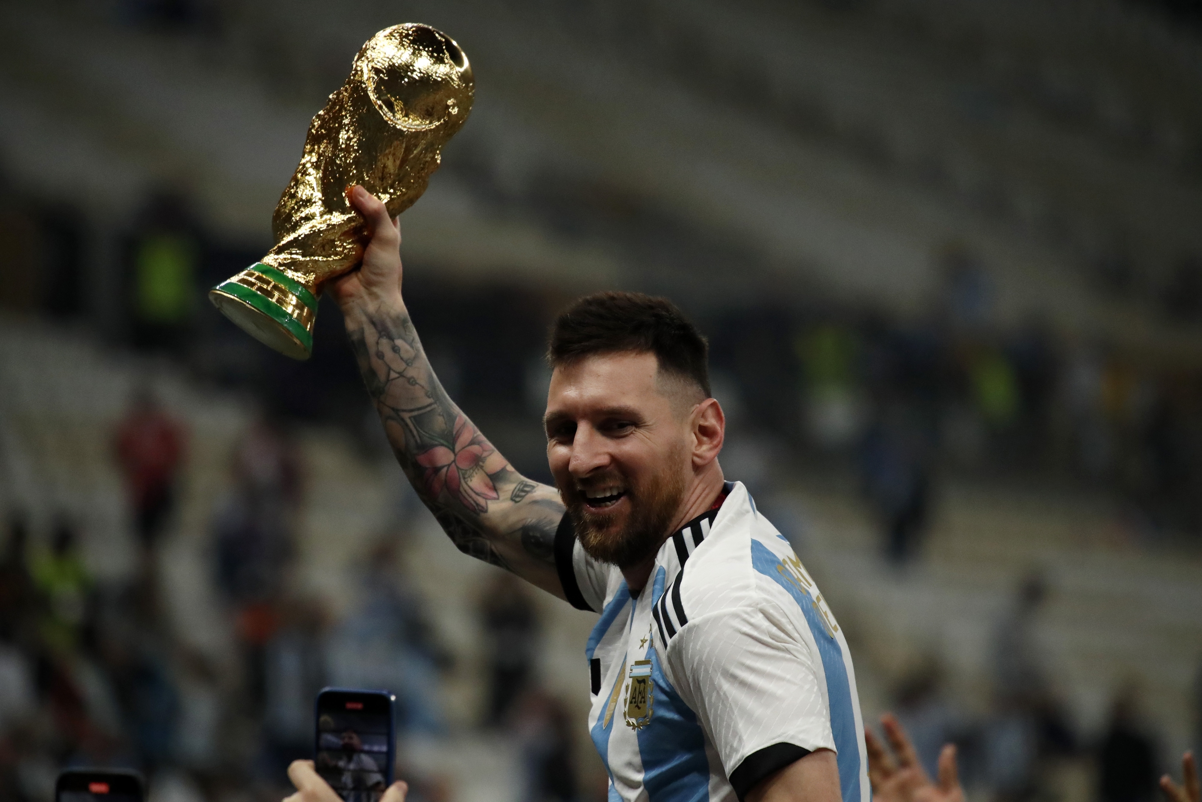 Alejandro Domínguez: Le dije a Messi que venga a jugar la Copa Libertadores