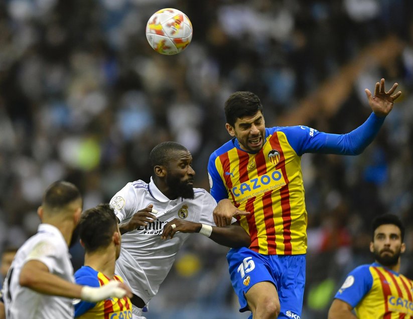 Courtois fue figura ante Valencia y llevó a Real Madrid a la final de la Supercopa de España