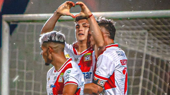 Curicó Unido anotó sobre la hora para vencer en su amistoso ante Universitario