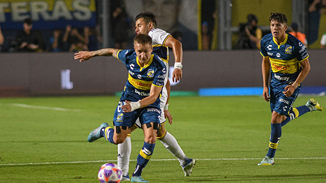 Everton cerró su actuación en el triangular internacional con empate ante Boca Juniors