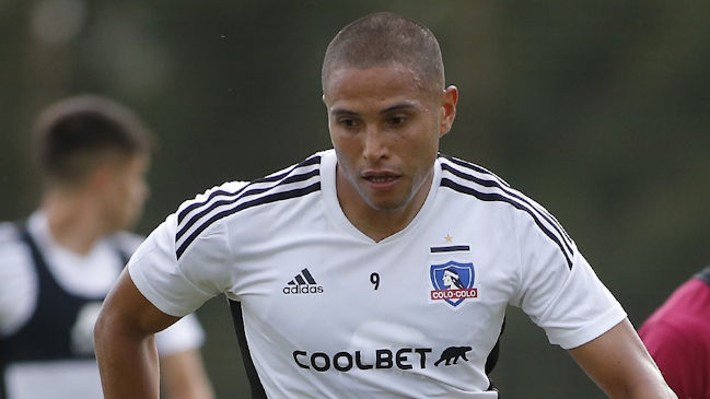Leandro Benegas se perfila como titular en Colo Colo para la Supercopa