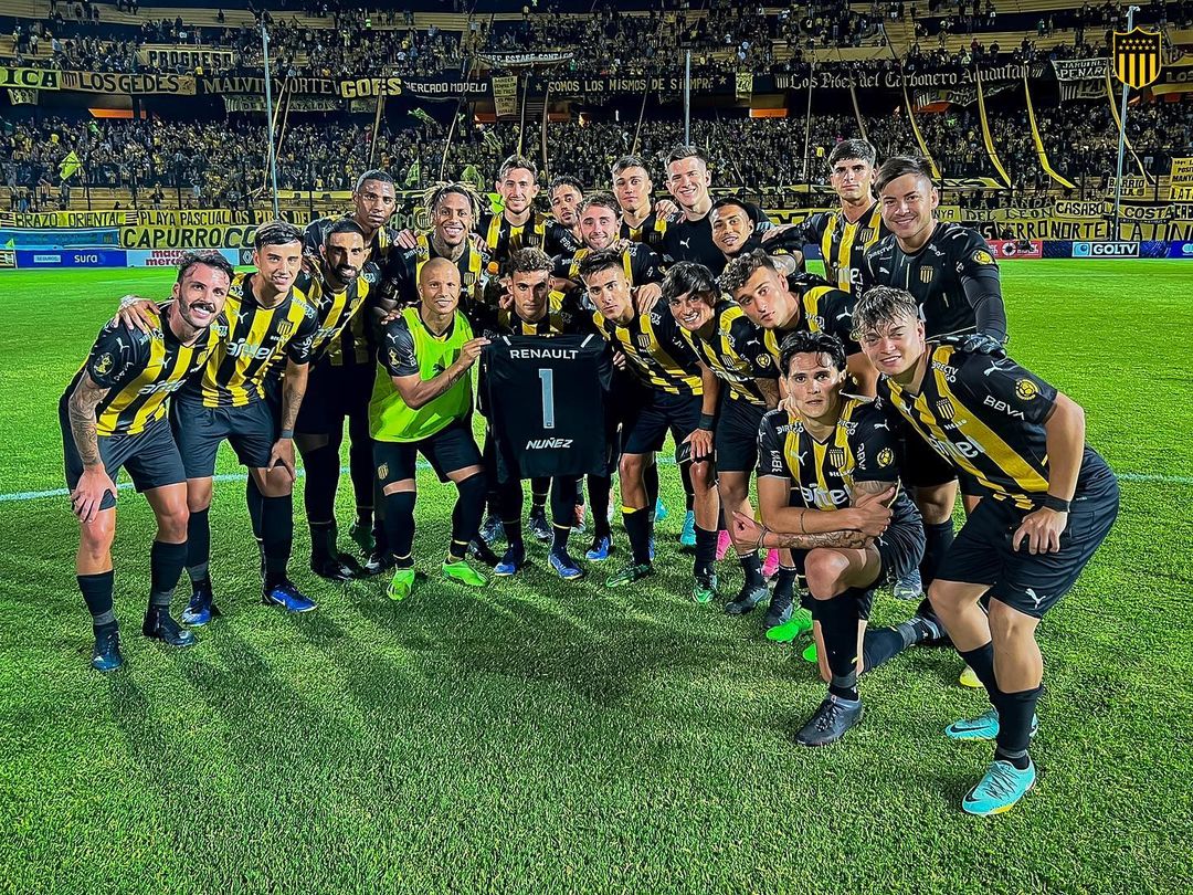 Peñarol derrotó con gol de último minuto a San Lorenzo en amistoso de pretemporada