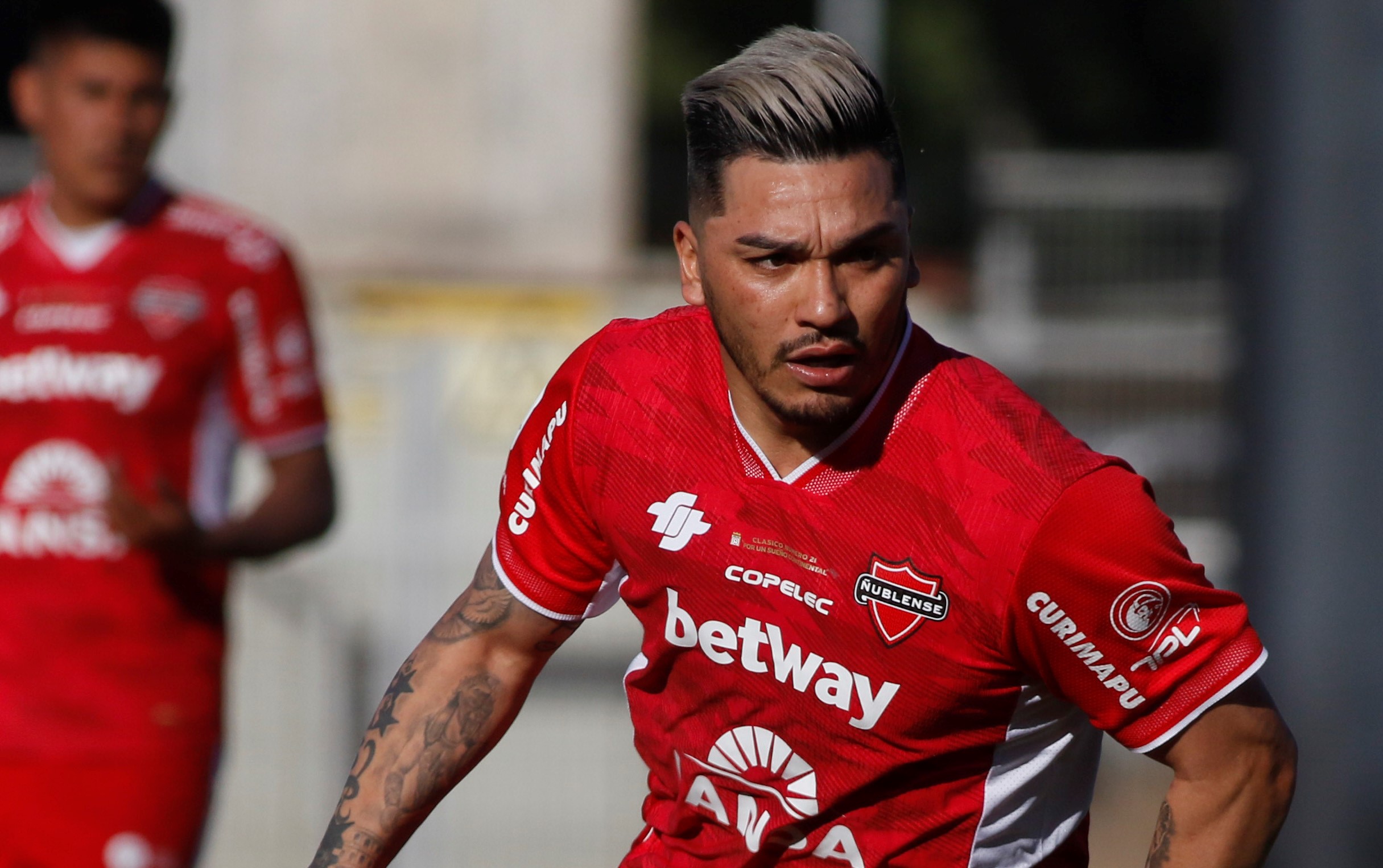 Ñublense anunció la continuidad de Lorenzo Reyes para la temporada 2023