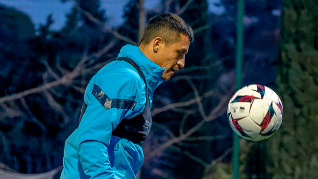 Le cuesta: Olympique de Marsella exhibió gran control de Alexis Sánchez