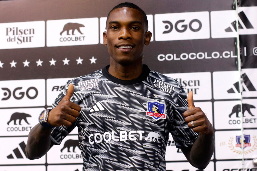 Fabián Castillo: Estoy feliz de llegar al club más grande de Chile, espero estar a la altura