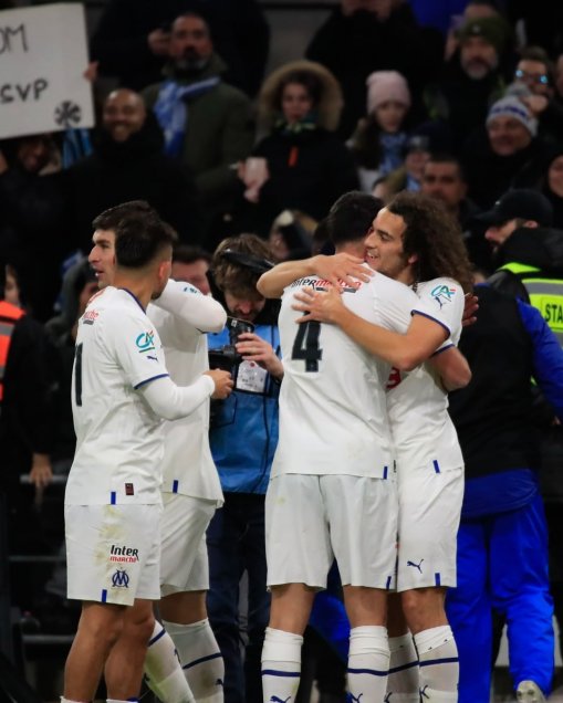 Marsella de Alexis festejó su clasificación a octavos en la Copa de Francia tras batir a Rennes