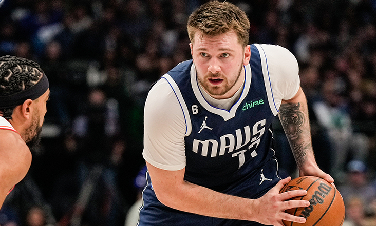 Dallas Mavericks volvió al triunfo de la mano de un brillante Luka Doncic ante Miami Heat
