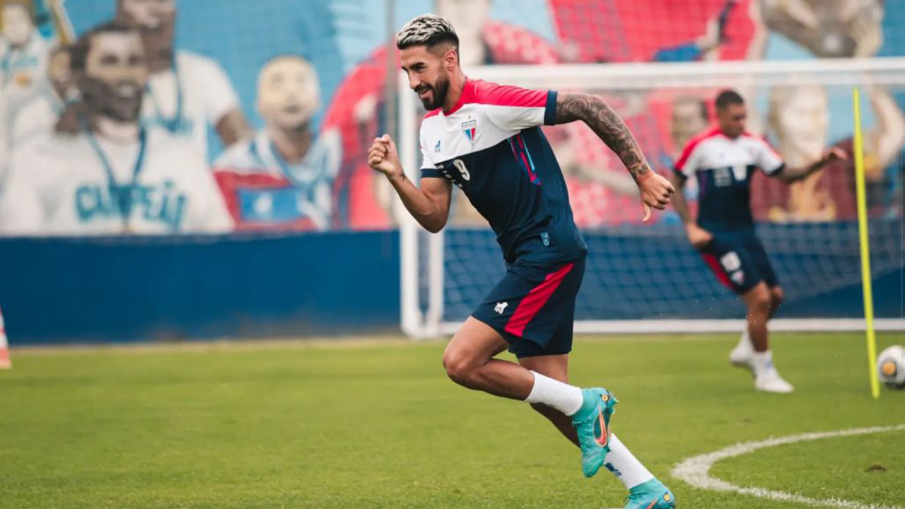 Lucero debe esperar por debut en Fortaleza: Su situación contractual no ha sido regularizada