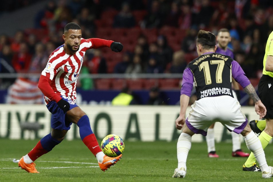 Atlético de Madrid arrasó con Real Valladolid en el debut de Memphis Depay