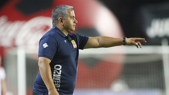 Damián Muñoz y victoria de Curicó: Lo importante es que desde el juego se dio lo que nosotros queríamos