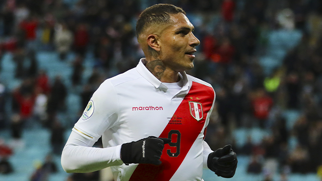 Paolo Guerrero: Hace mucho tiempo esperaba llegar al fútbol argentino