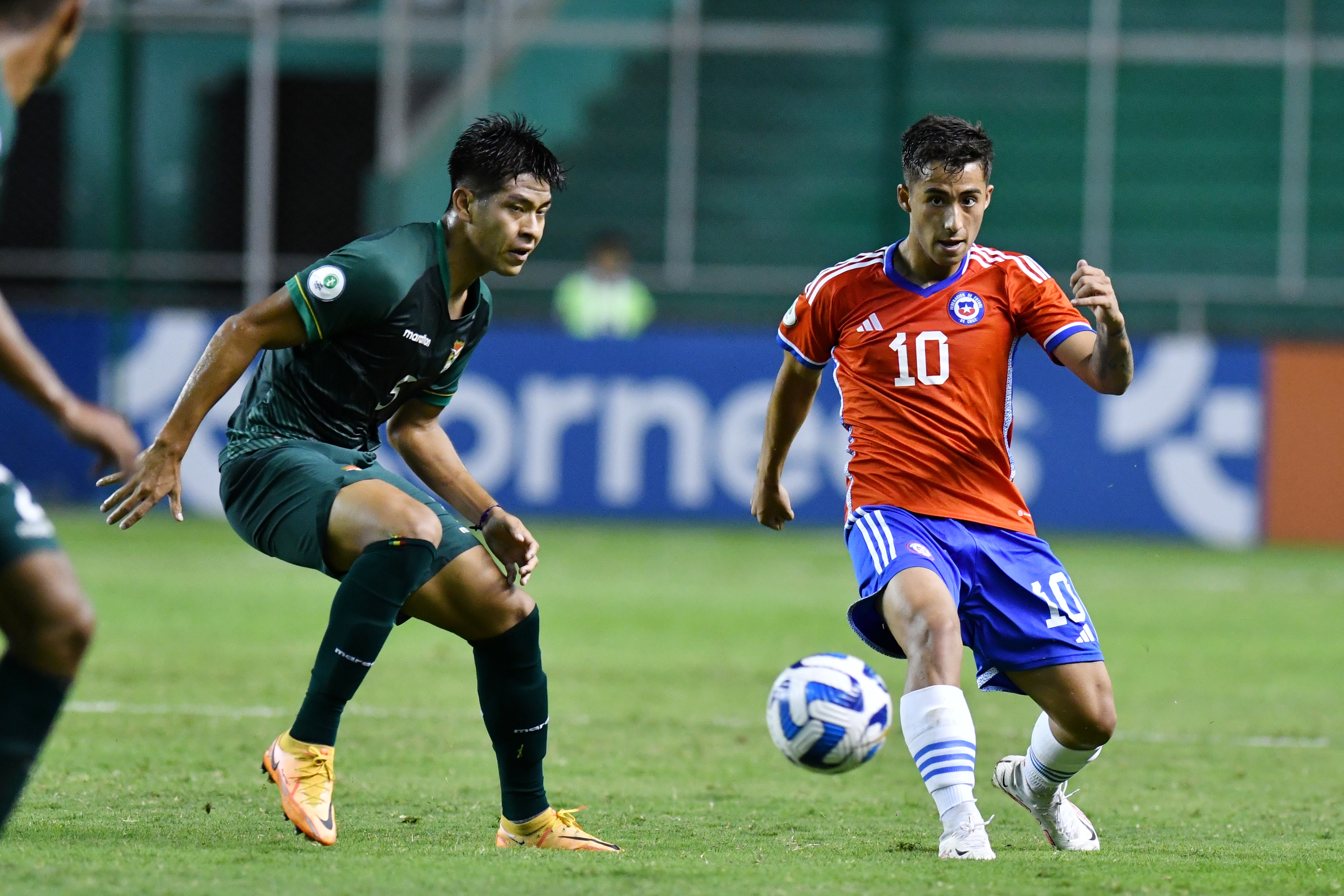 El golazo de Lucas Assadi en la victoria de Chile sobre Bolivia en el Sudamericano Sub 20