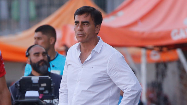 Gustavo Quinteros y el tema de los árbitros: Estoy a disposición del tribunal de disciplina