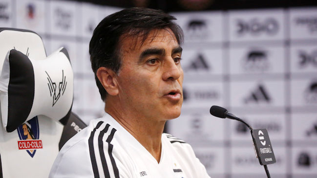 Gustavo Quinteros: El club está haciendo todo lo posible para traer jugadores de gran nivel