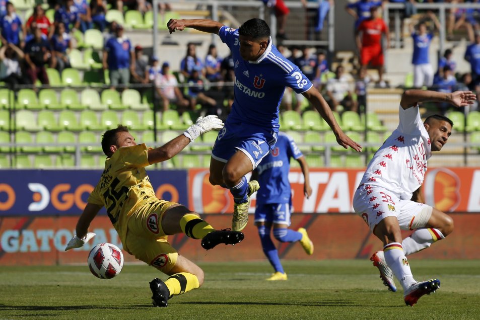 U. de Chile se esforzó hasta el final para sostener un valioso triunfo ante U. Española