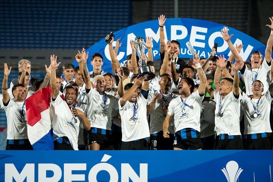 Liverpool derribó a Nacional y conquistó la Supercopa uruguaya