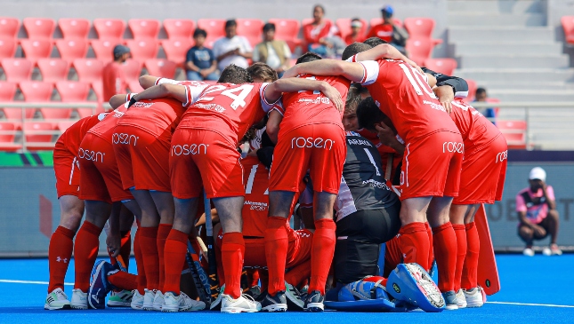 Los Diablos arribaron a Chile tras el Mundial: Ahora nos enfocamos en Santiago 2023