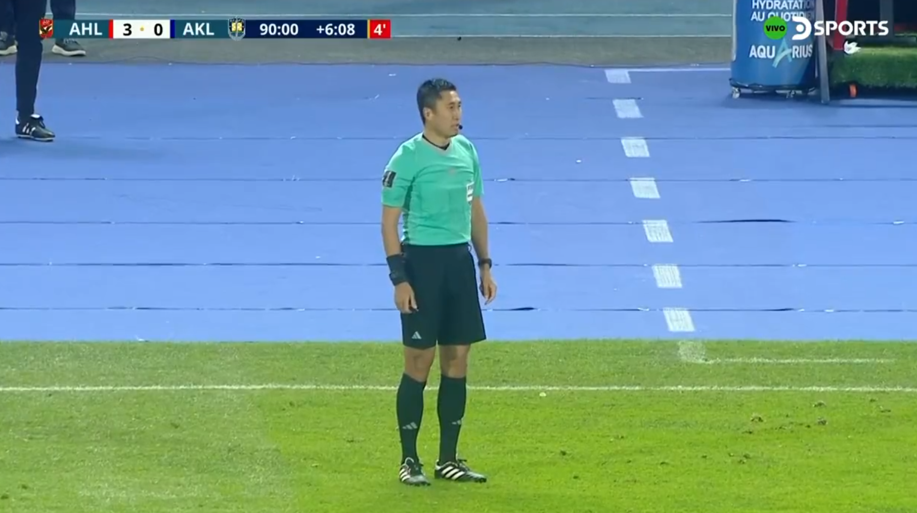 Nuevo VAR debutó en el inicio del Mundial de Clubes: El árbitro explicó su decisión al público