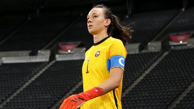 Este viernes es el último día para votar por Tiane Endler para el premio The Best de la FIFA