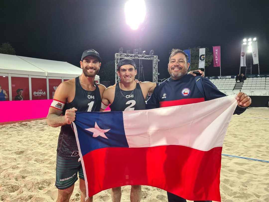 Marco y Esteban Grimalt avanzaron invictos a cuartos en el Beach Pro Tour Elite en Doha