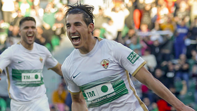 Elche de Enzo Roco logró su primera victoria en La Liga tras sorprender a Villarreal