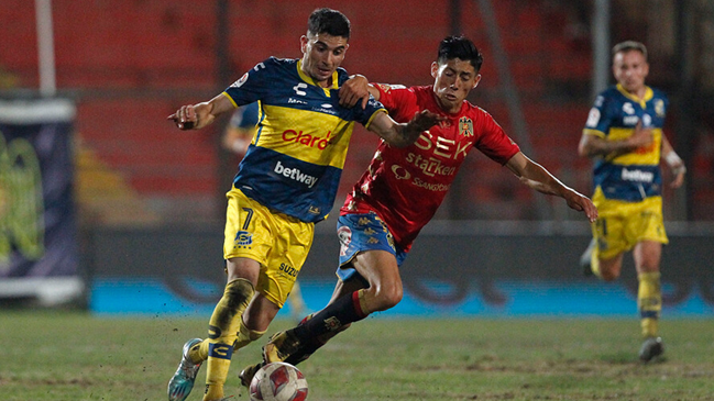 Repasa el friccionado empate de Unión Española y Everton en Santa Laura