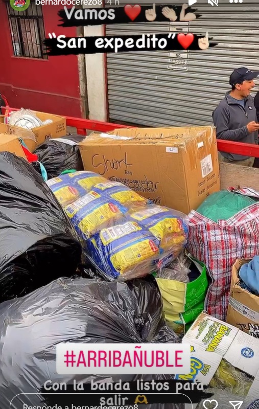 Futbolista Bernardo Cerezo combate en terreno los incendios en Chillán