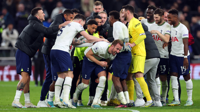 Tottenham contó con un histórico Hary Kane para vencer al City y evitarle acercarse a la cima